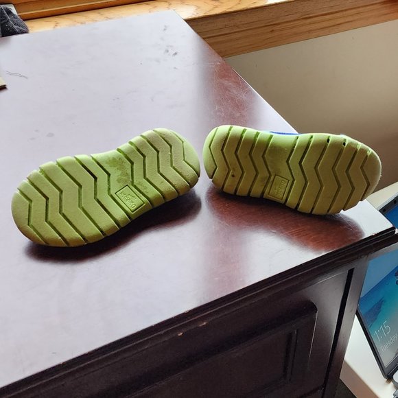 OshKosh B'gosh Blue/Green Baby Water Shoes Size 7 - Picture 11 of 13